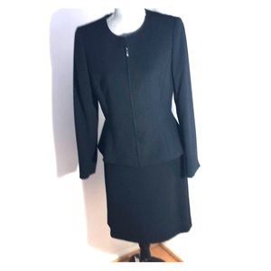Beautiful Tahari, Black, pinstriped, suit.